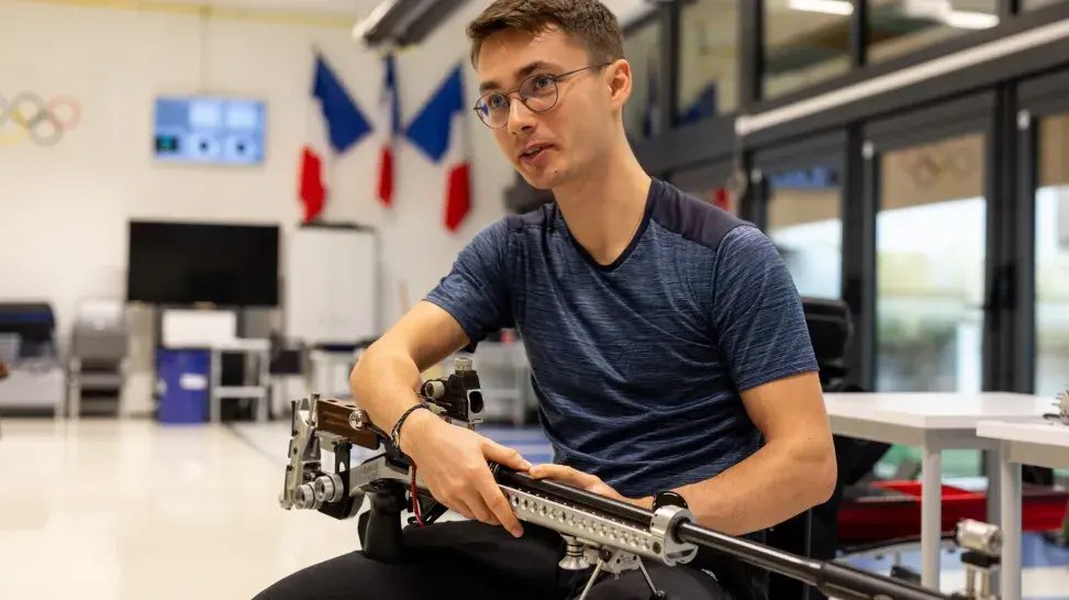Nicolas Mompach, tireur sportif, sportif de haut niveau et étudiant